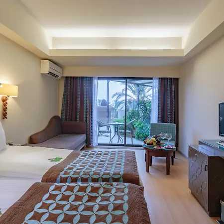 Lago Hotel 5*
