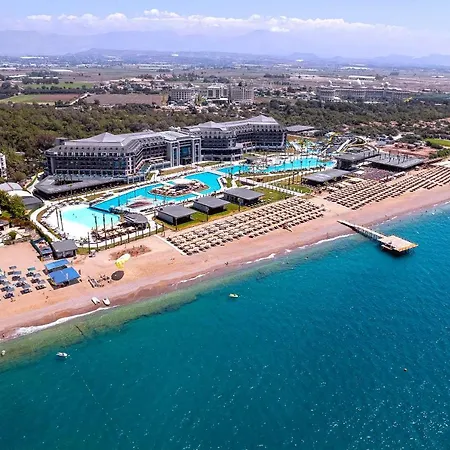 Lago Hotel 5*