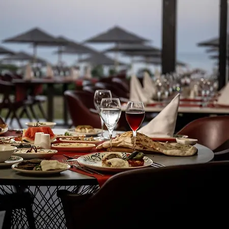 Lago Hotel Resort 5*