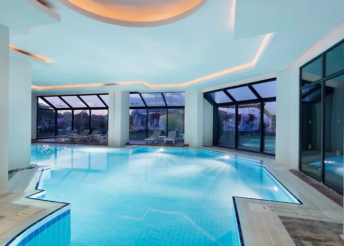 Lago Hotel Resort 5*