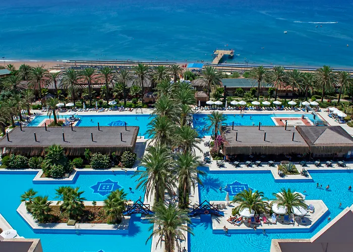 Lago Hotel Resort 5*