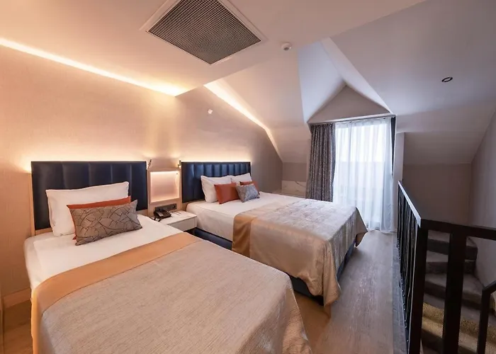 Lago Hotel Resort 5*