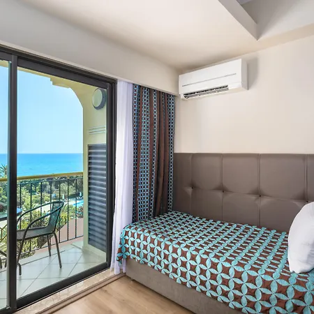 Lago Hotel 5*