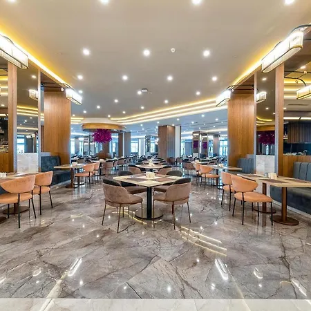Lago Hotel