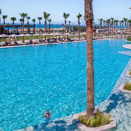 Üdülőközpont Lago Hotel 5*